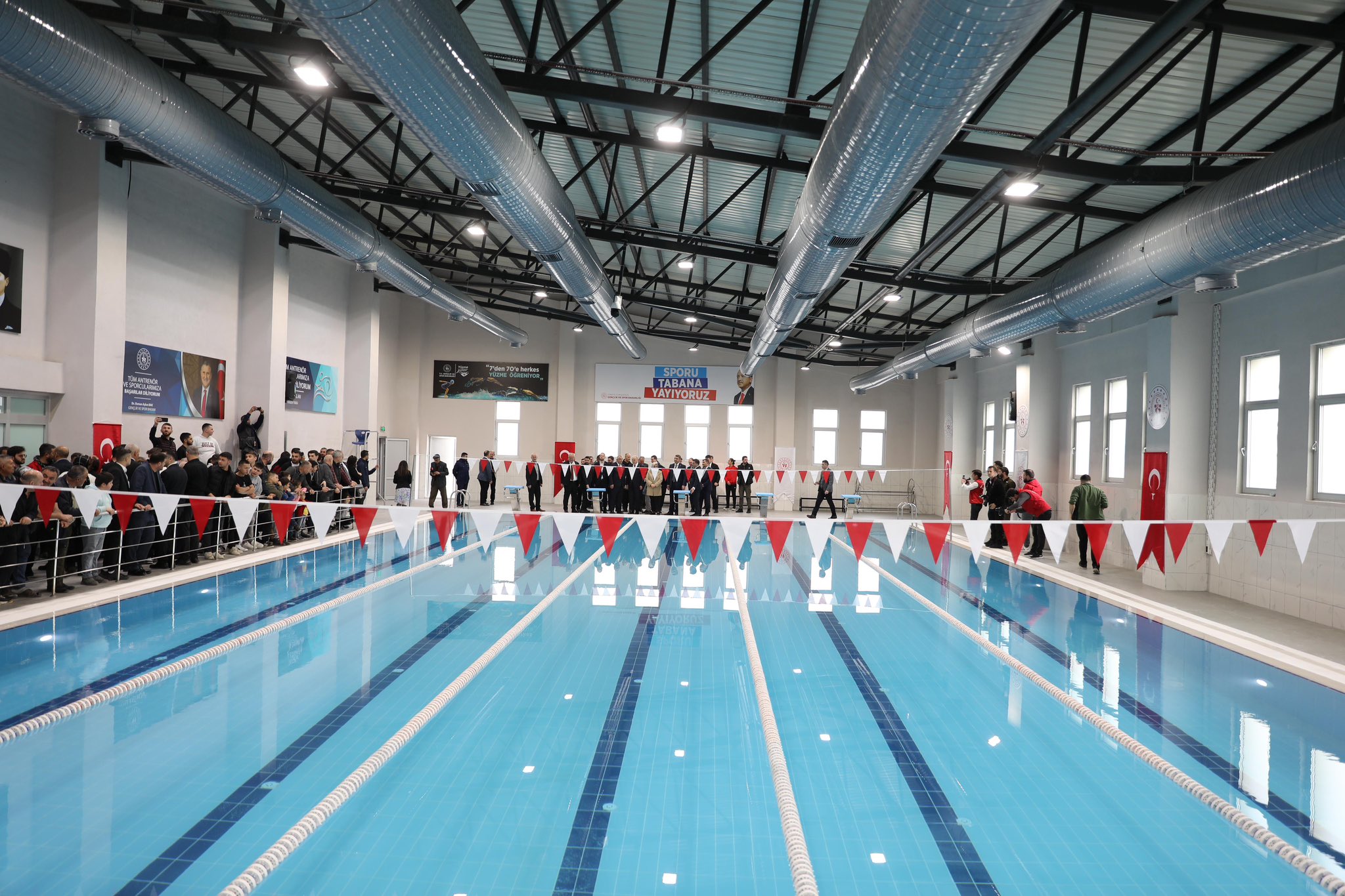YARI OLİMPİK YÜZME HAVUZUMUZ HİZMETTE