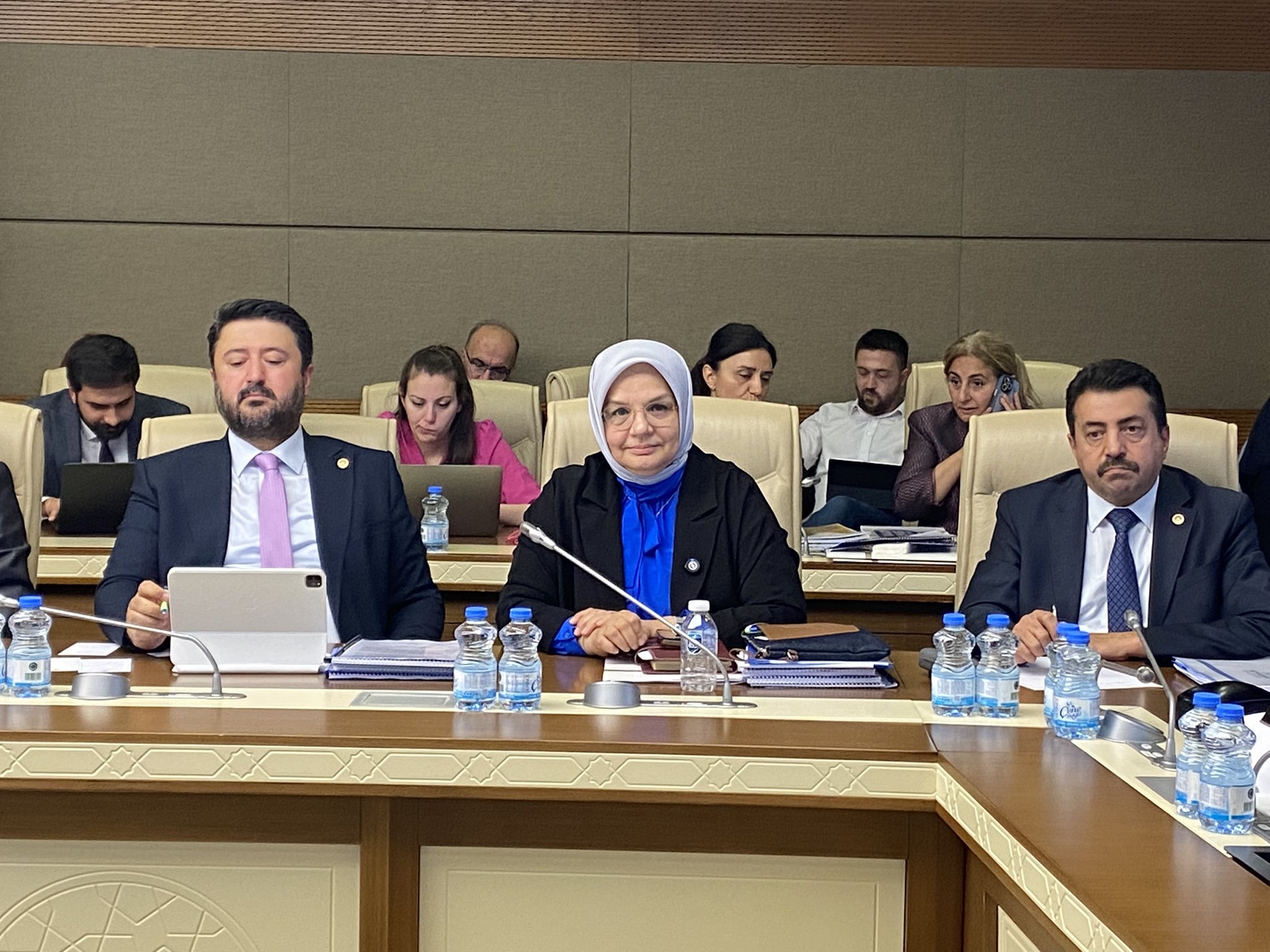 KOMİSYON ÇALIŞMALARIMIZ DEVAM EDİYOR (1)