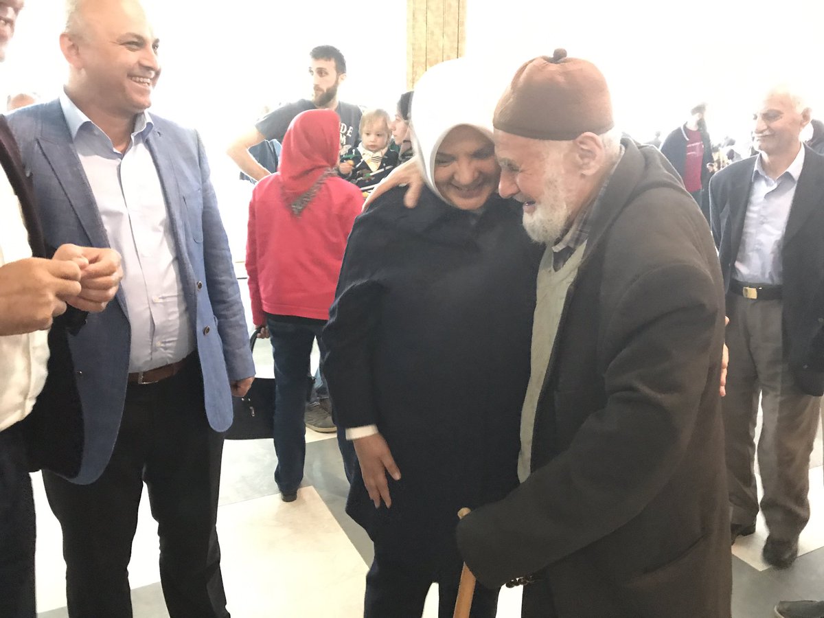 Temel Amca Ile Beyköy'de Sehit Mevlüt Programinda Karsilastik Sohbet Ettik Duasini Aldik