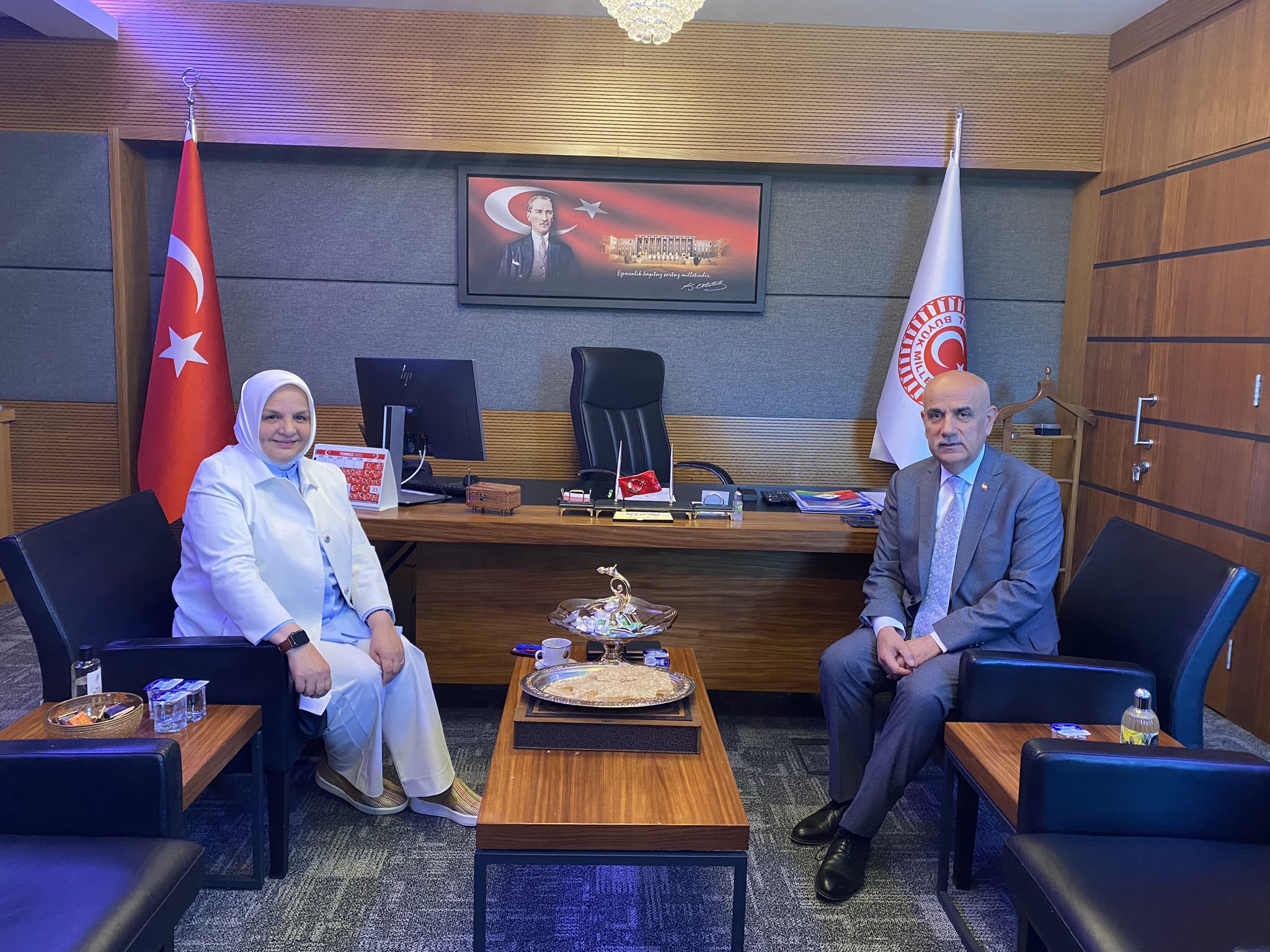 VAHİT KİRİŞÇİ'Yİ ZİYARET ETTİK