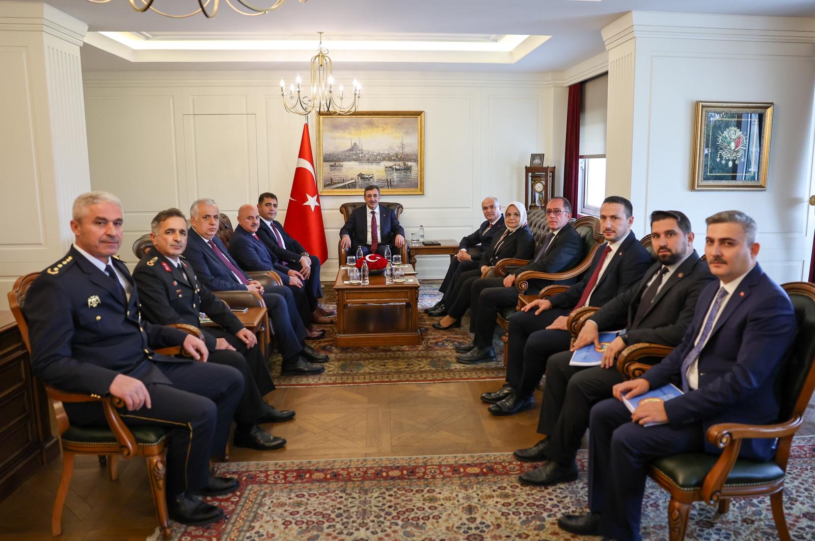 CUMHURBAŞKANI YARDIMCIMIZ  CEVDET YILMAZ DÜZCE'DE