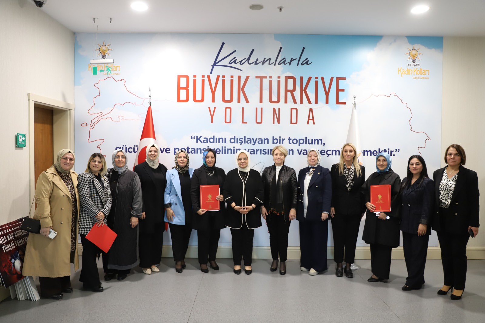 İL TEŞKİLATLARIMIZDA BAYRAK DEĞİŞİMİ 
