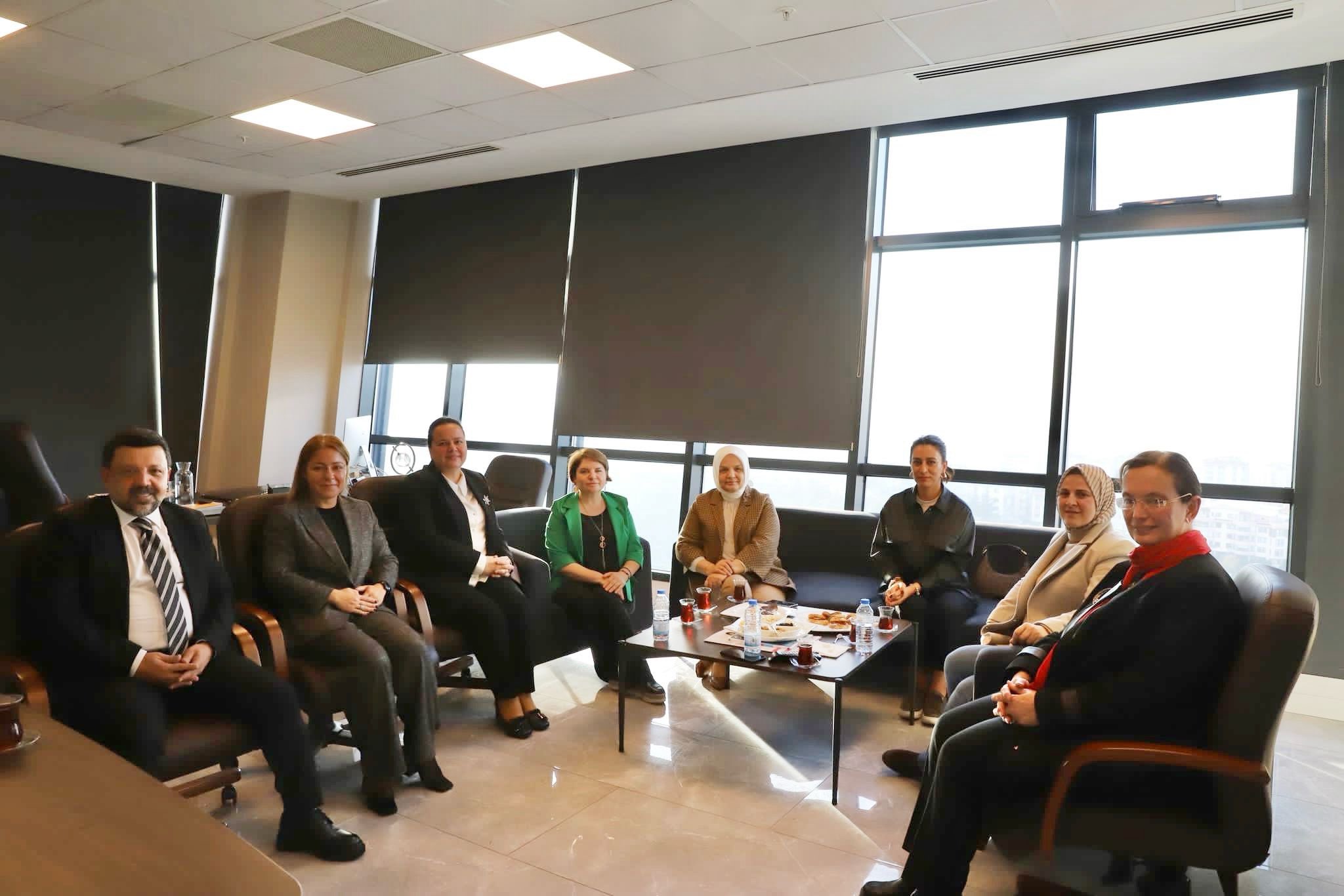 FADİME ÖZKAN'A HAYIRLI OLSUN ZİYARETİMİZ 