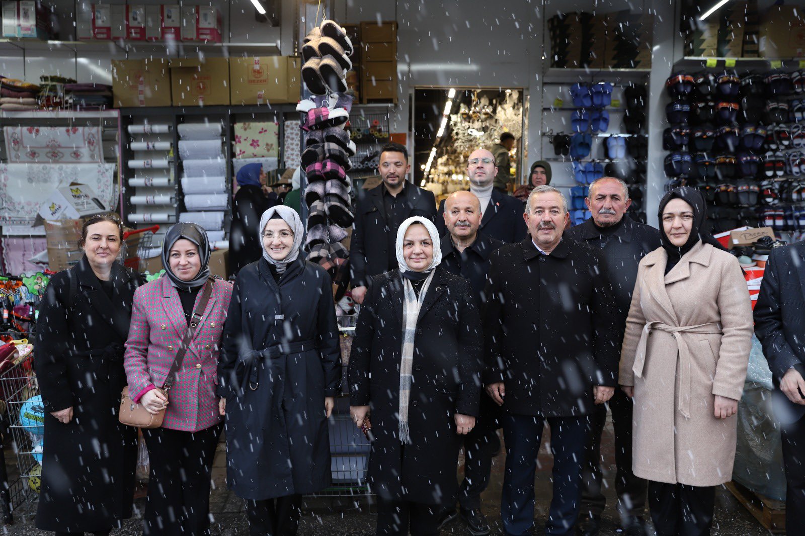 AKYURT'TA YÜZLER GÜLÜYOR