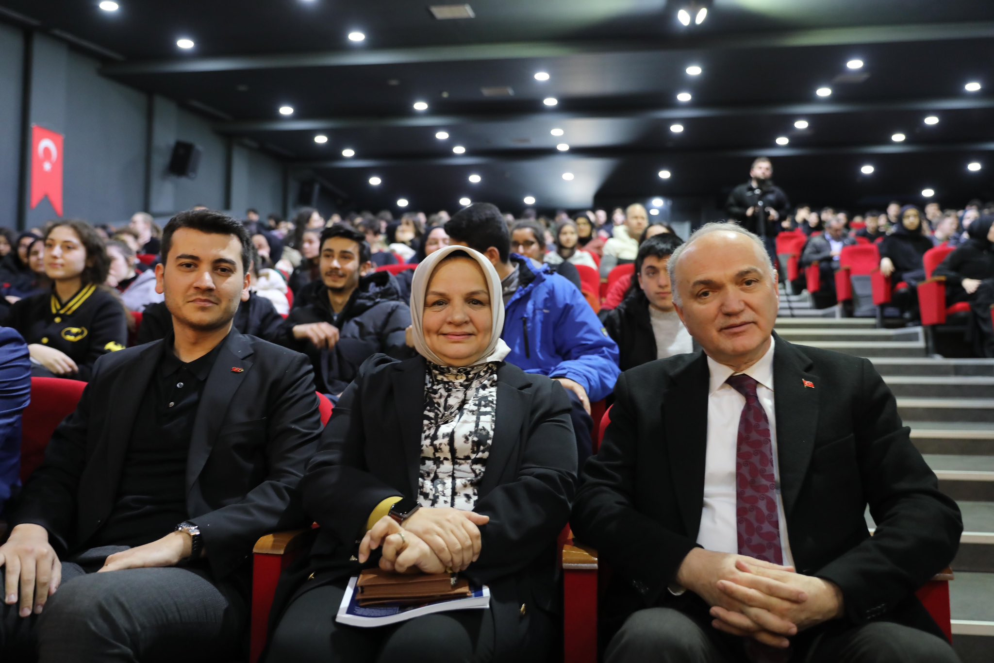 GENÇLER, FARUK ÖZLÜ İLE BULUŞTU