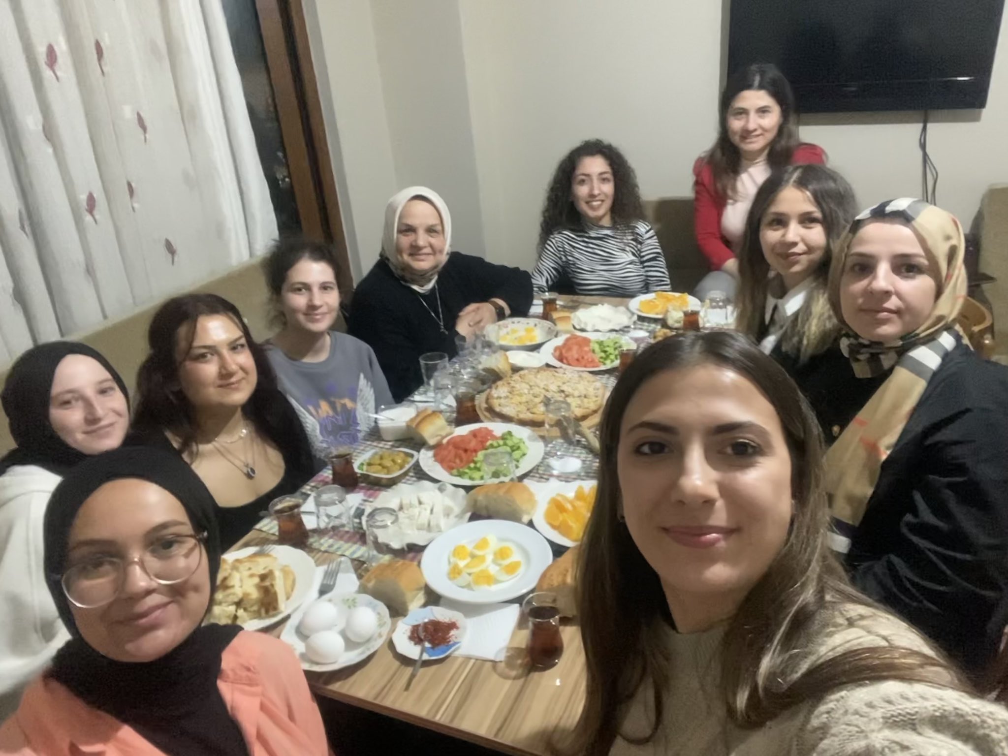 ÖĞRENCİ EVİNE KONUK OLDUK