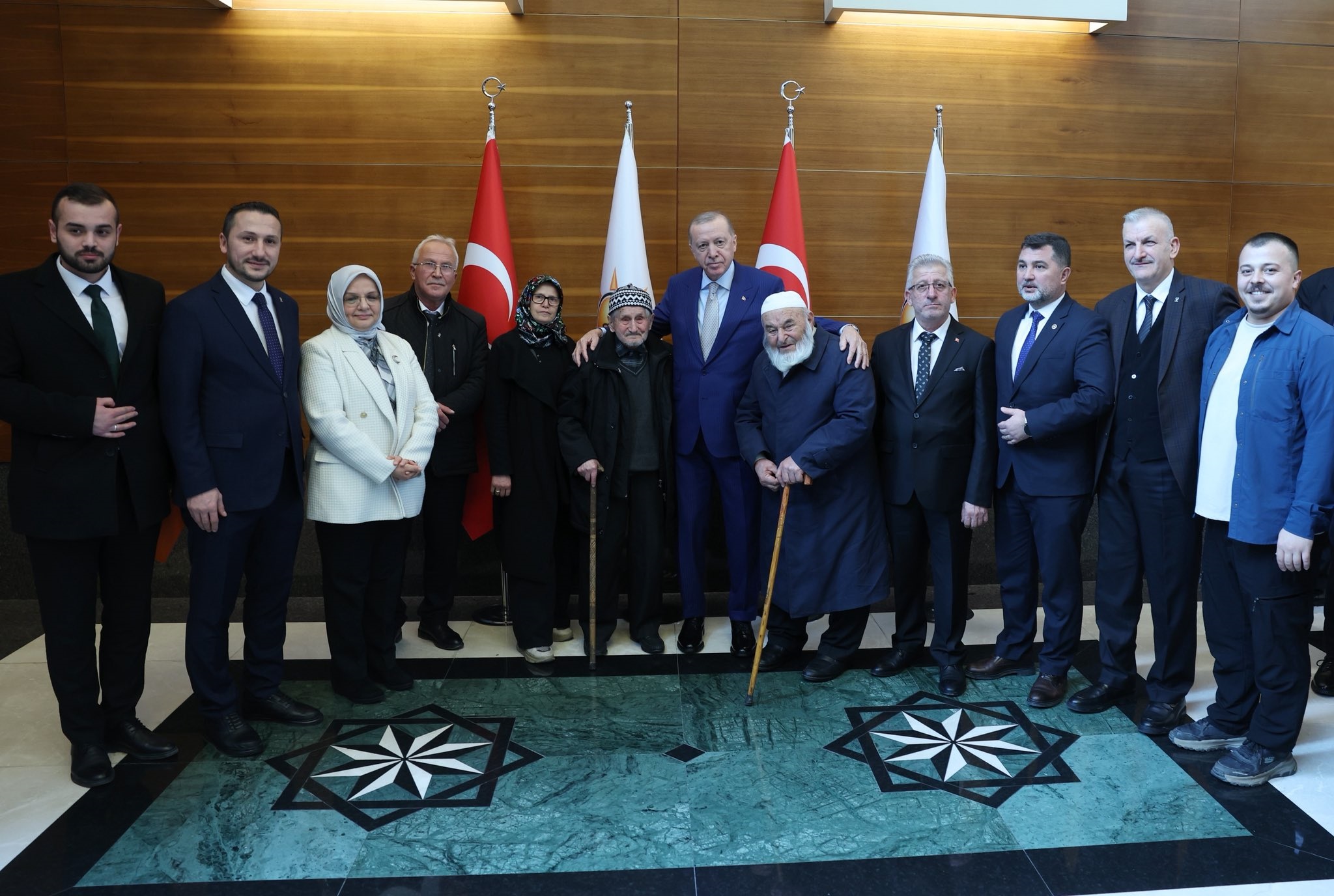 KOCA ÇINARLARI CUMHURBAŞKANIMIZLA BULUŞTURDUK