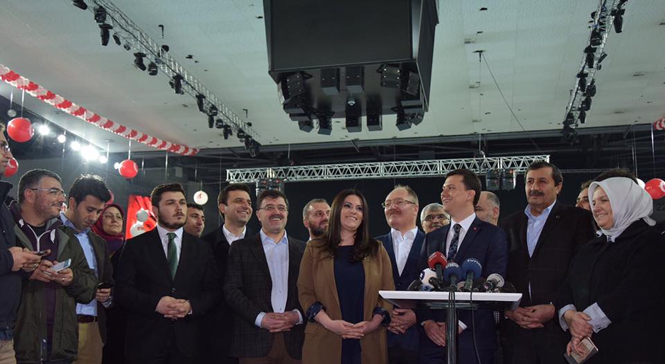 Ankara Arena Spor Salonu Halk Oylamasi Kampanyasi Için Hazir 