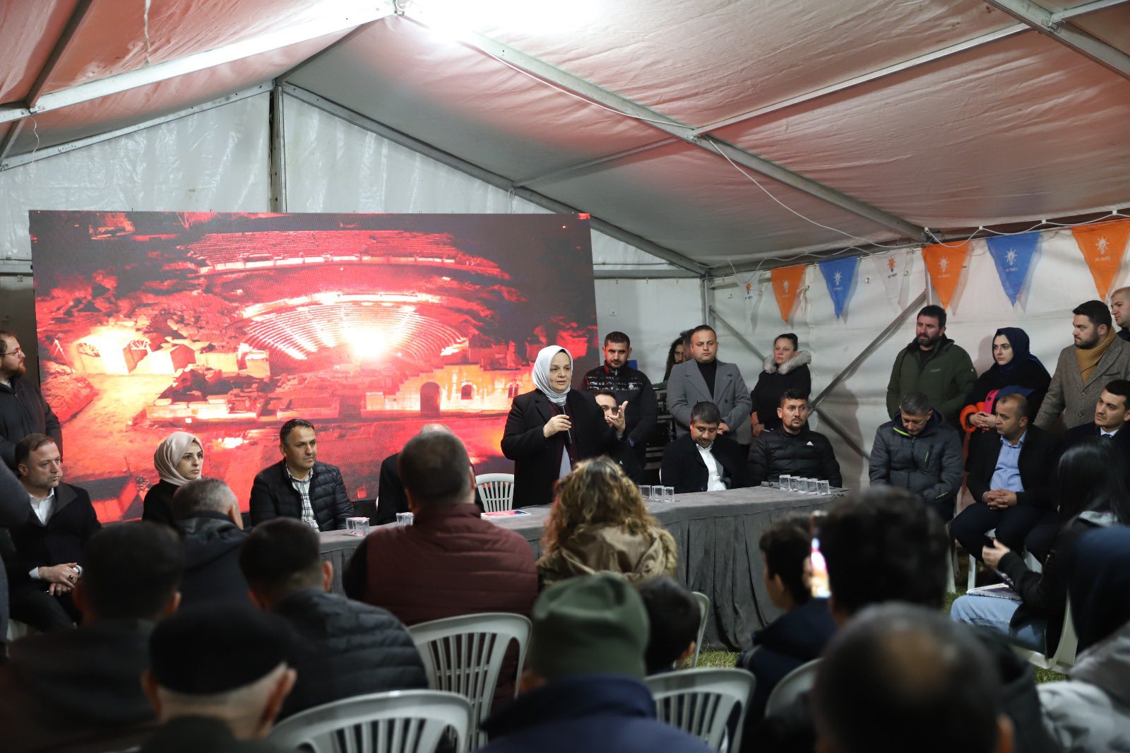 "MAHALLEMİZE HOŞ GELDİN FARUK BAŞKAN"