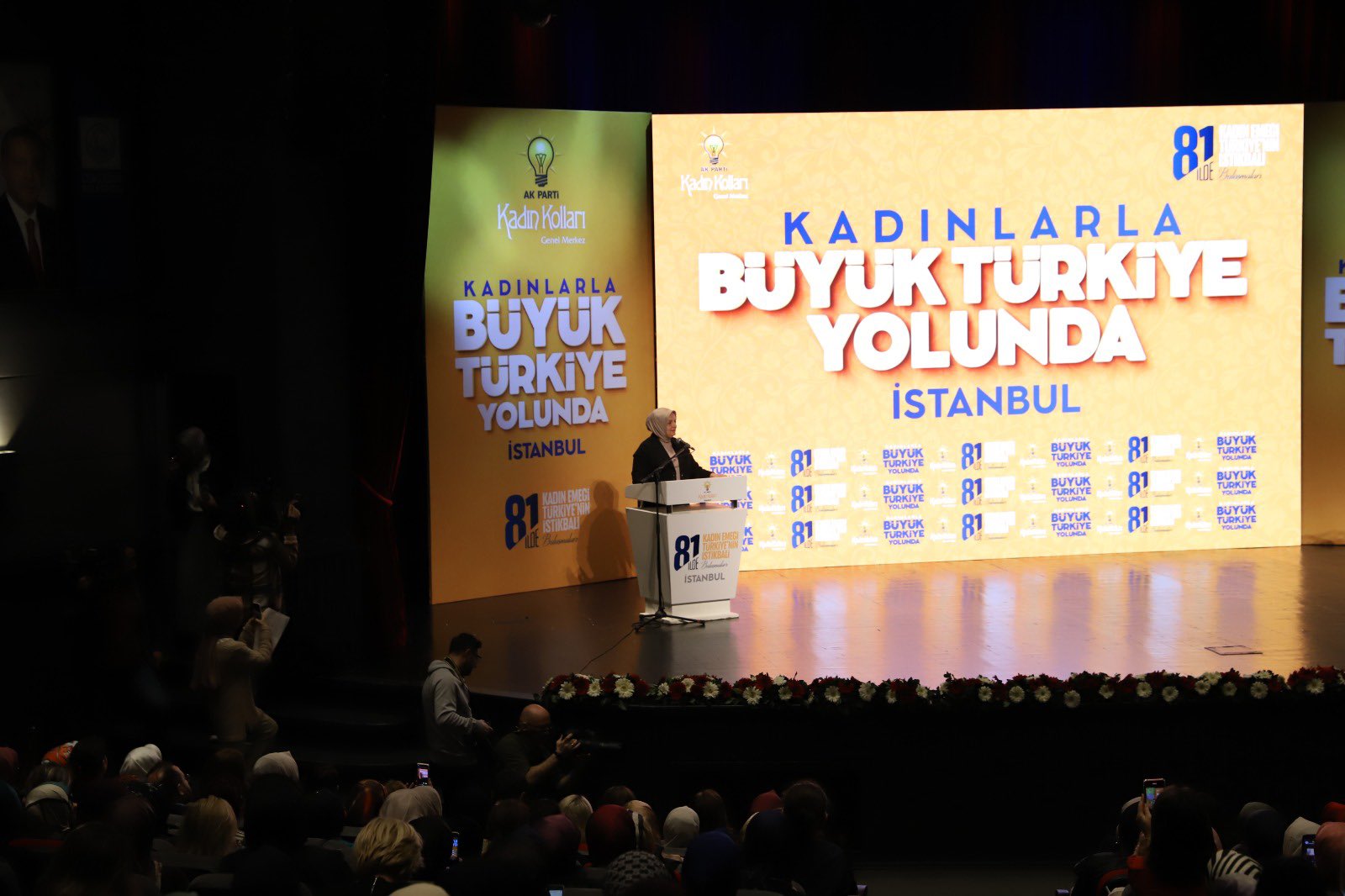 KADIN EMEĞİ TÜRKİYE'NİN İSTİKBALİ: İSTANBUL