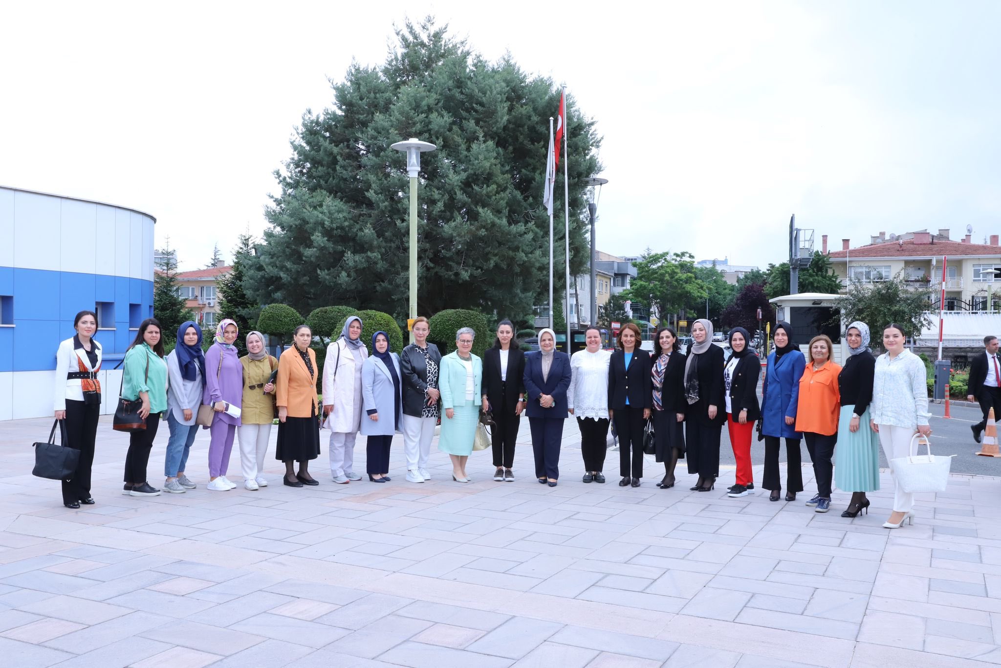 ÇALIŞMALARA KISA BİR MOLA...