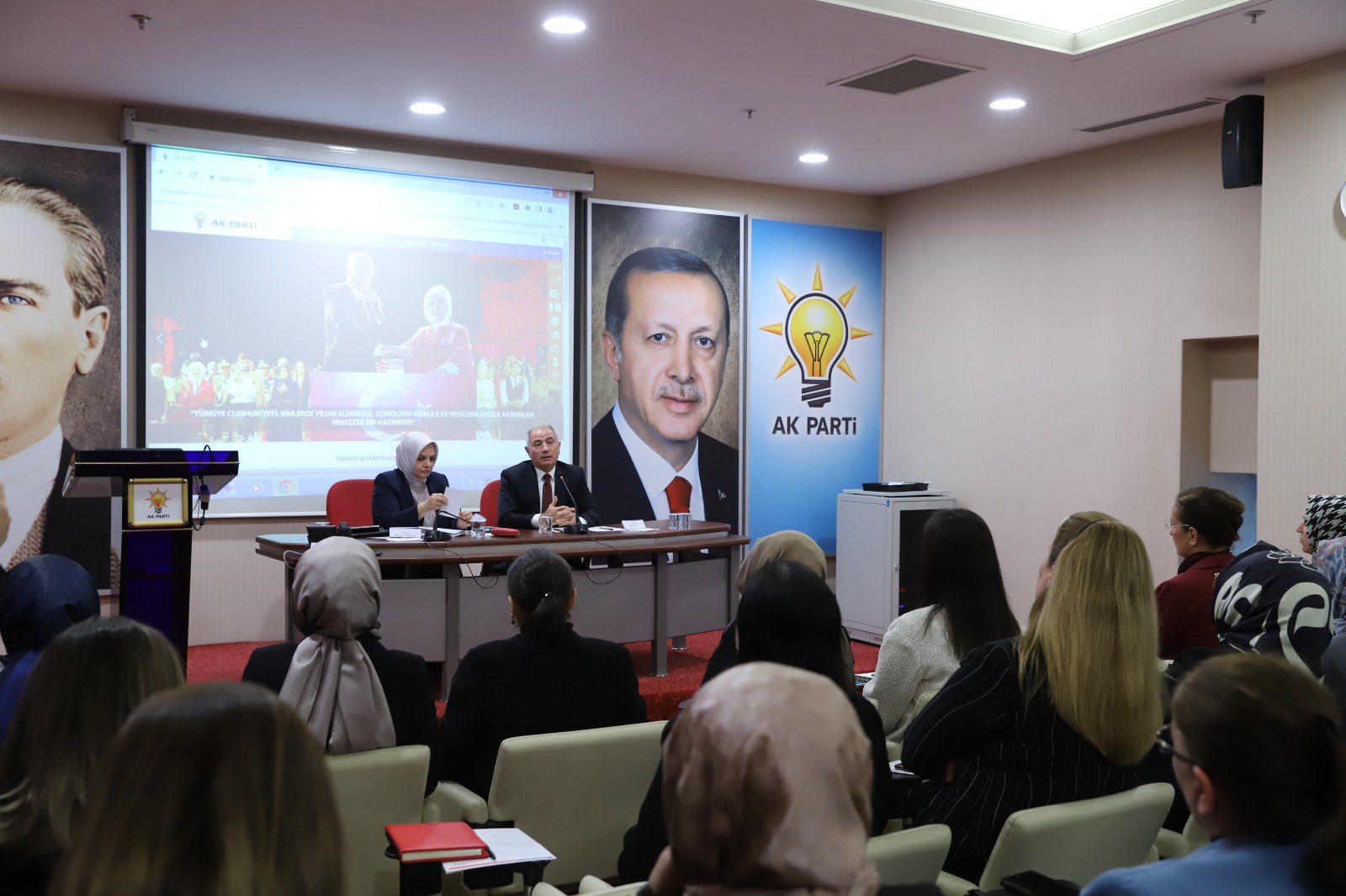 81 İL KADIN KOLLARI BAŞKANLARIMIZ İLE İSTİŞARE VE DEĞERLENDİRME TOPLANTISI