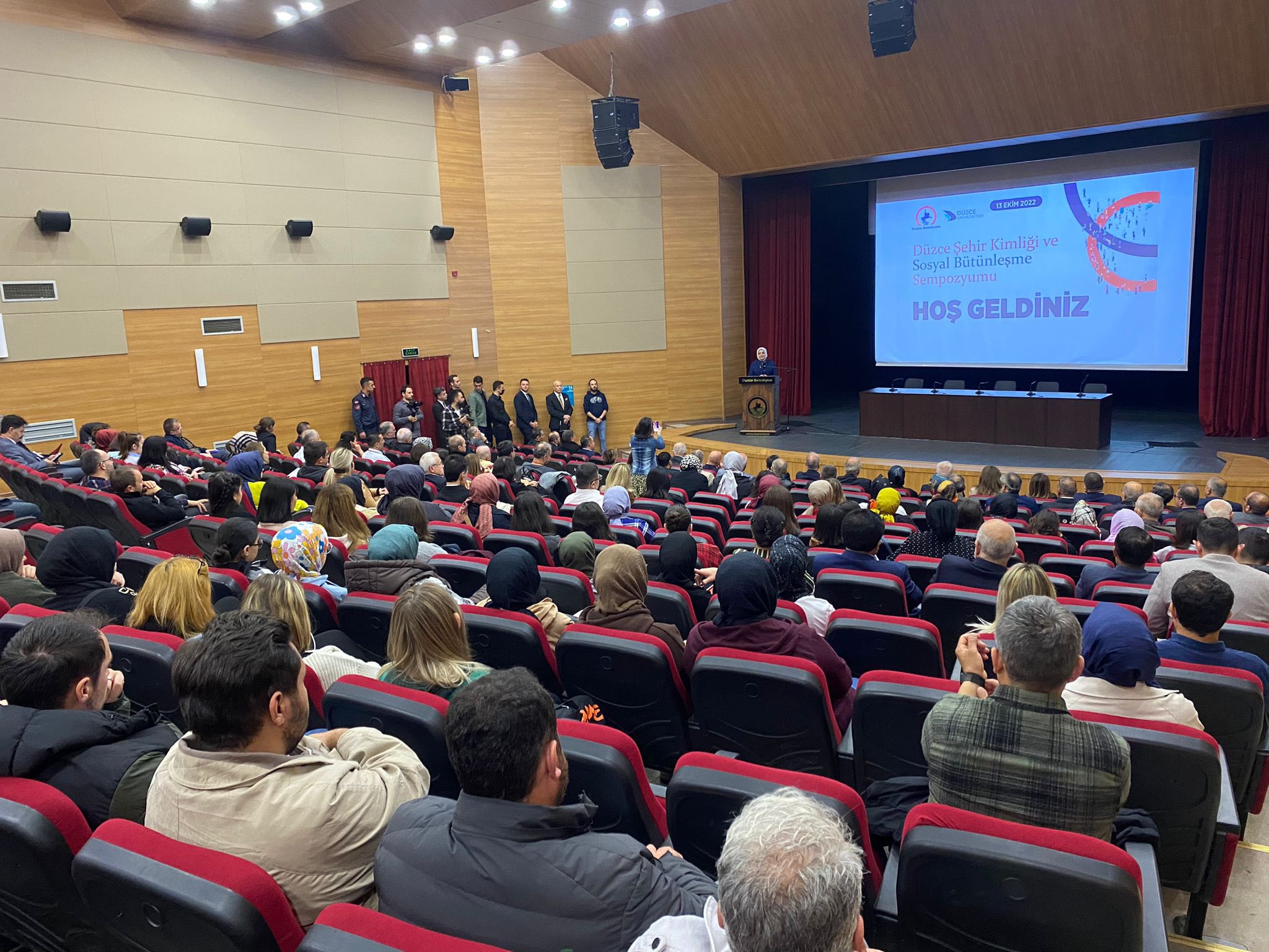 DÜZCE ŞEHİR KİMLİĞİ VE SOSYAL BÜTÜNLEŞME SEMPOZYUMU