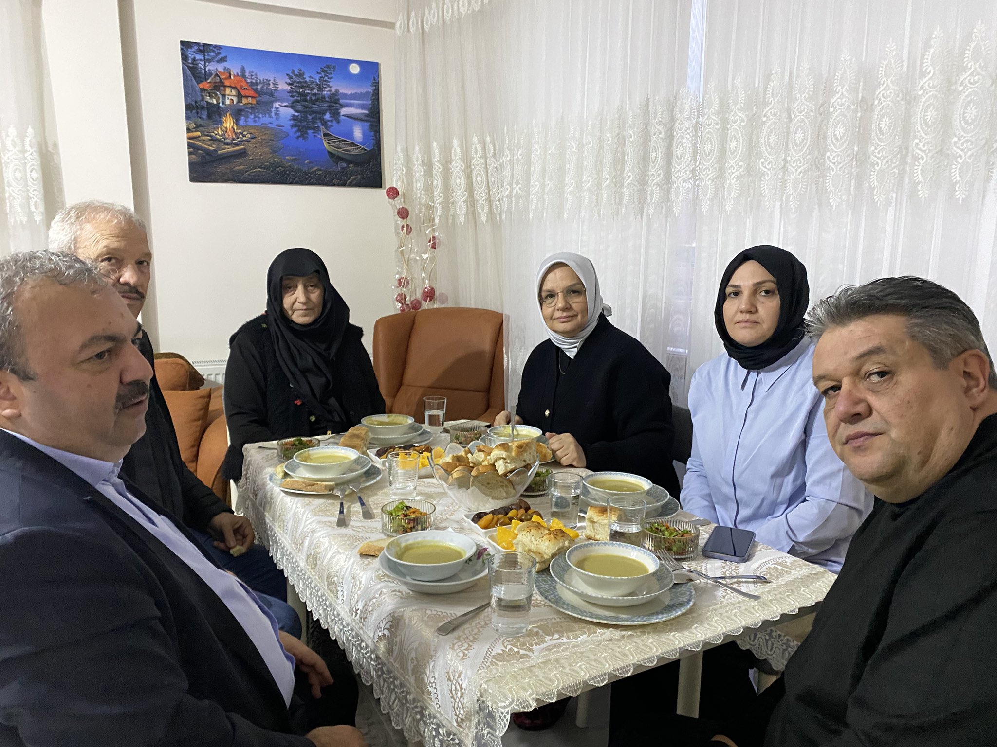 ŞEHİT AİLEMİZLE İFTAR SOFRASINDA BULUŞTUK