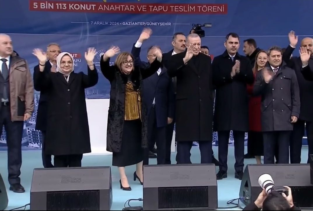YENİ YUVALARI DEPREMZEDELERİMİZE HAYIRLI OLSUN