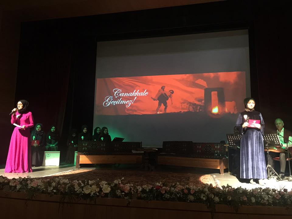 Düzce Kiz Imam Hatip Okulu Ögrencilerimiz Tarafindan Düzenlenen 18 Mart Programina Katildik 