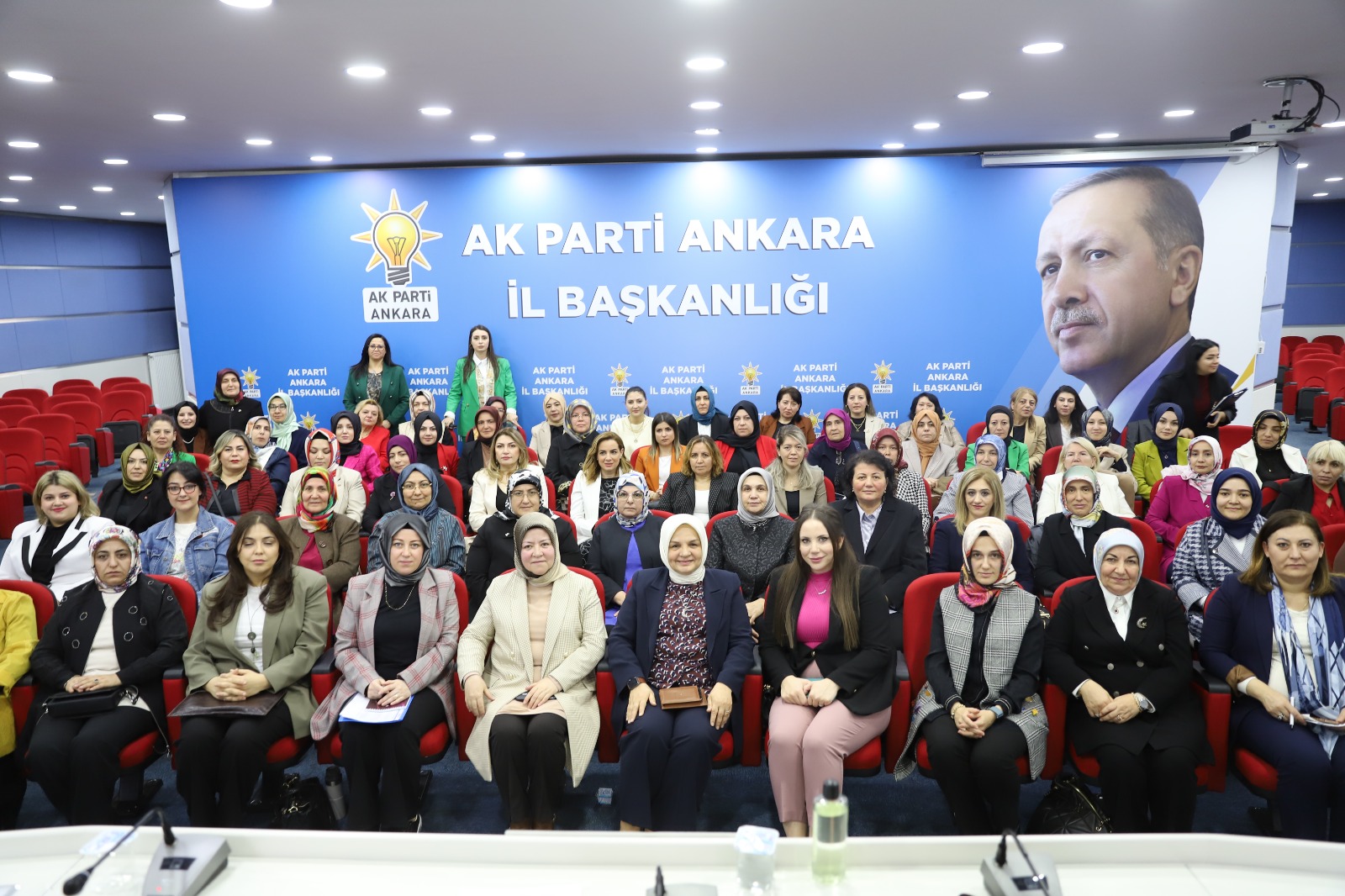 SİYASET YERELDE BAŞLAR