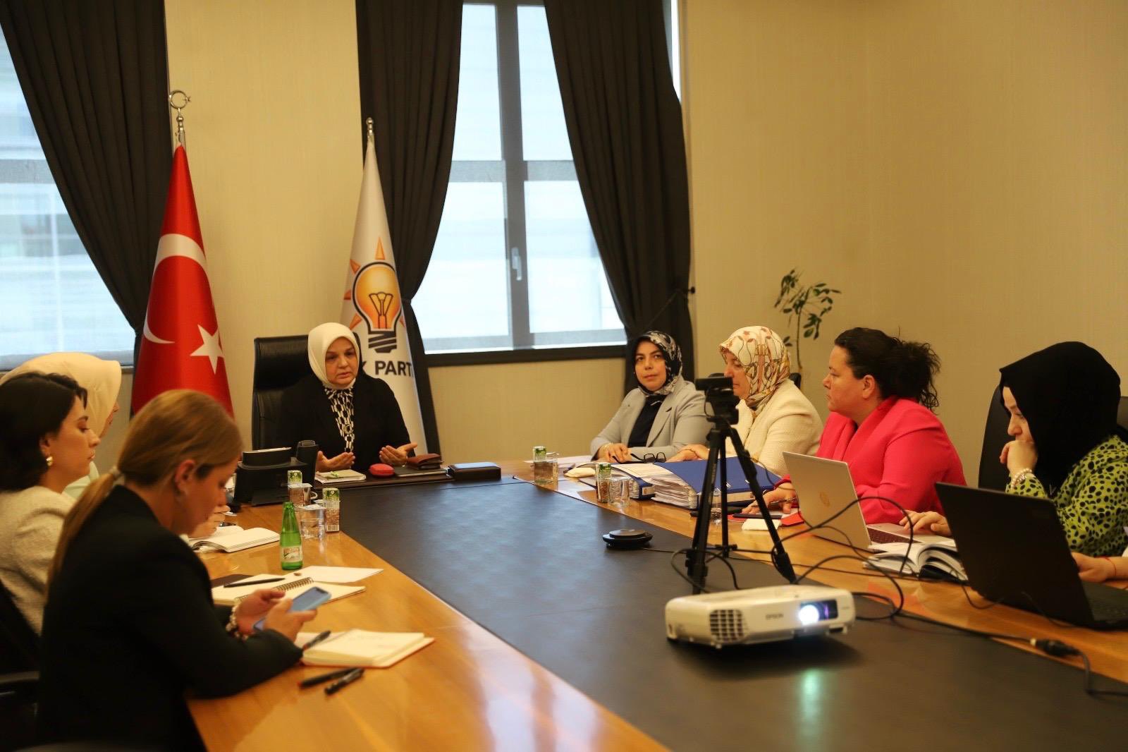 KADIN KOLLARI İL BAŞKANLARI TOPLANTISI