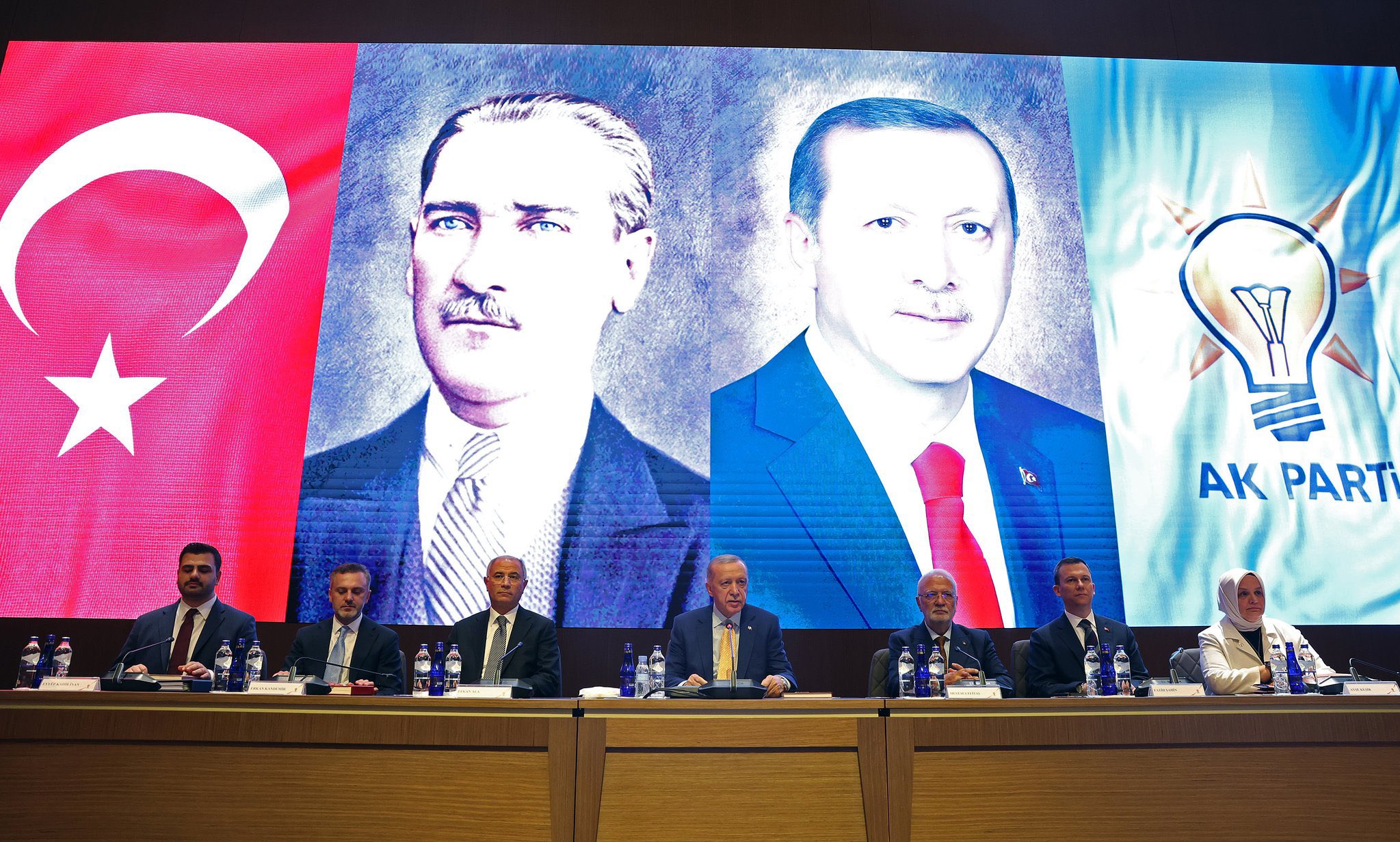 AK PARTİ MYK TOPLANTISI (2)