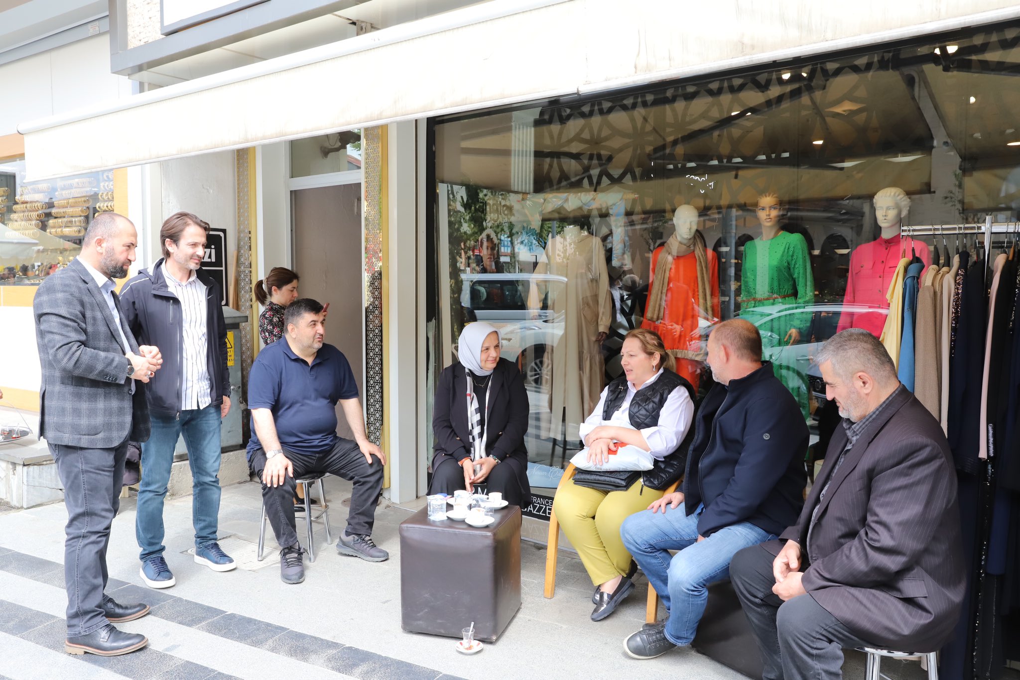 ESNAFIMIZA TEŞEKKÜR ZİYARETİNDE BULUNDUK