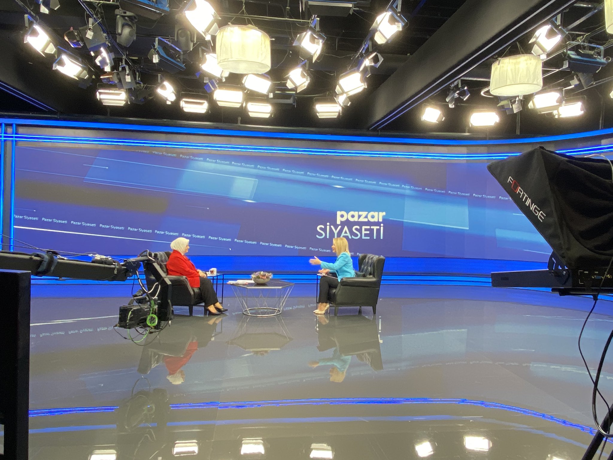 PAZAR SİYASETİ'NDEYİZ...